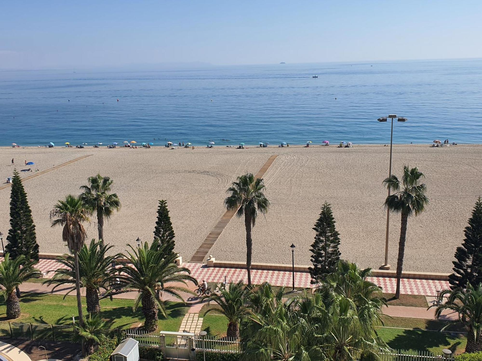 Primera Linea Playa Рокетас-де-Мар Экстерьер фото