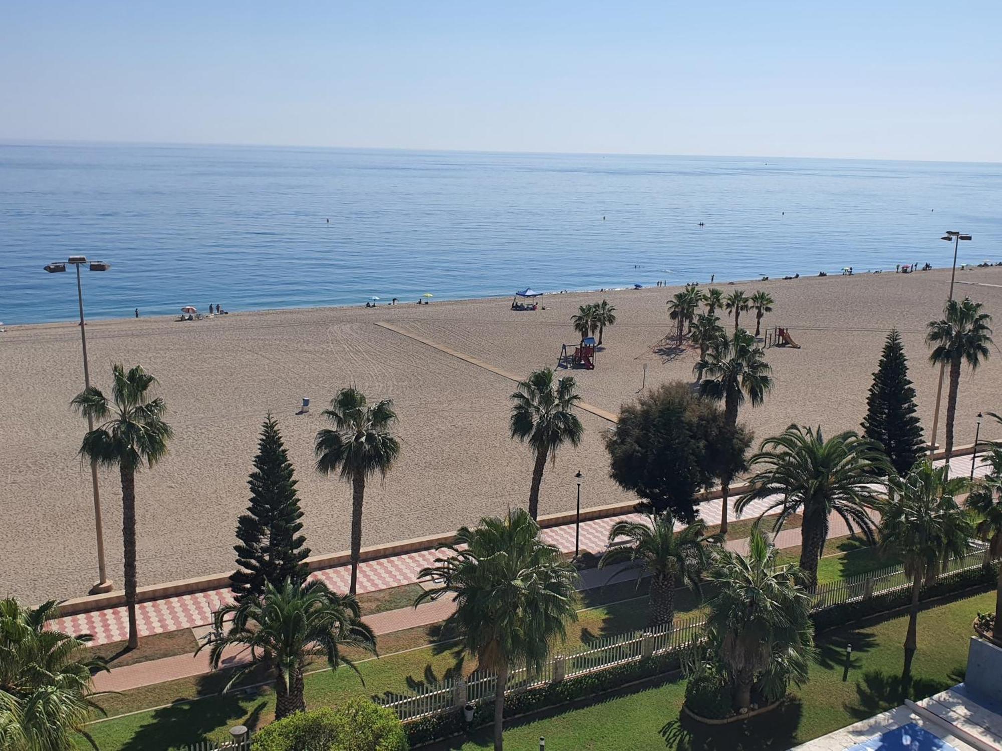 Primera Linea Playa Рокетас-де-Мар Экстерьер фото